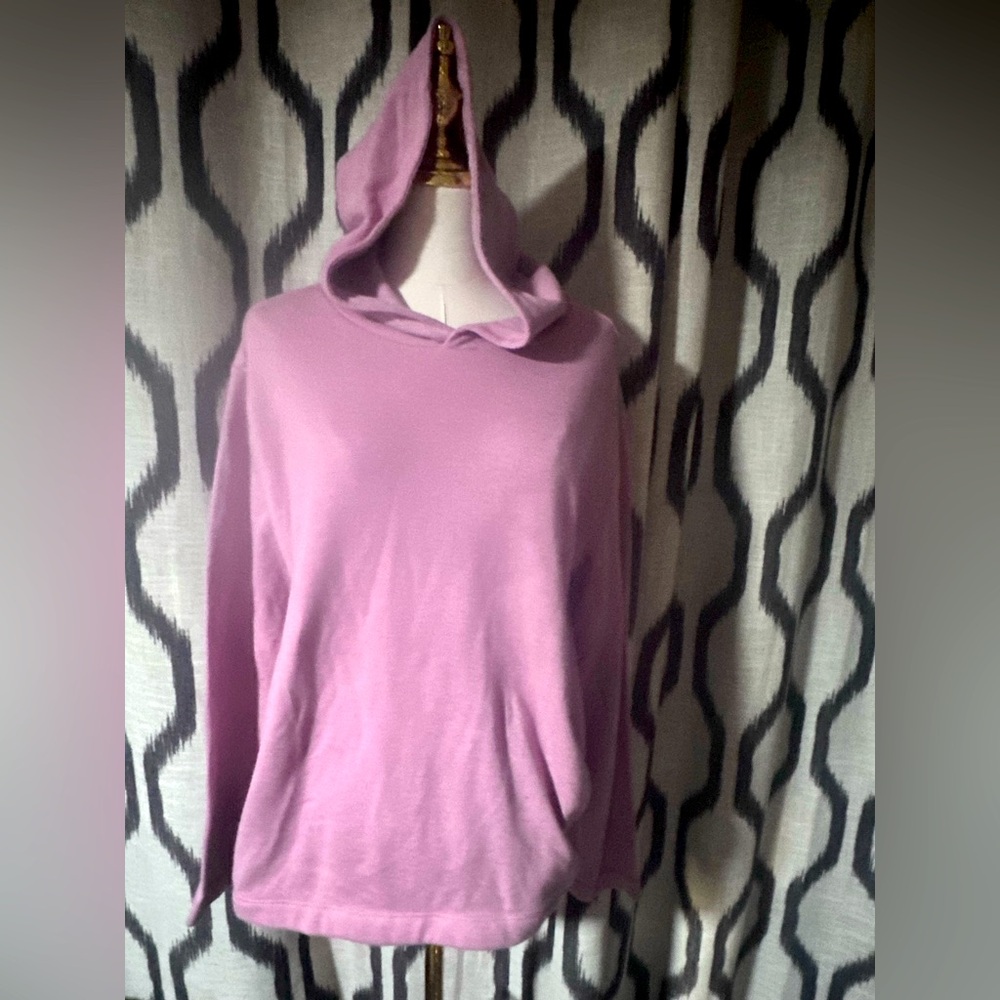 Women’s medium Pink Hooded Sweatshirt